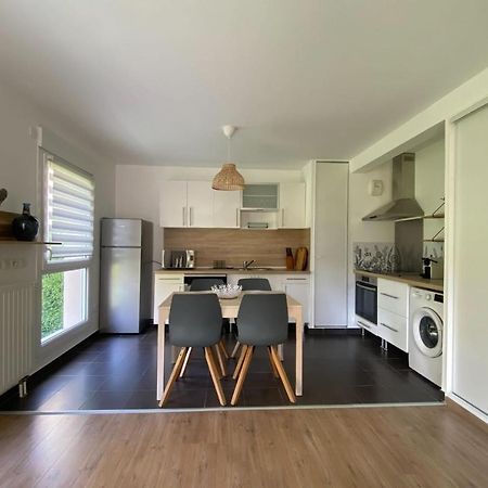 Spacious And Bright Nest In Hérouville-Saint-Clair Exteriör bild